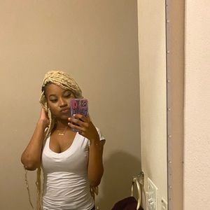 Meet your Posher, Brianna